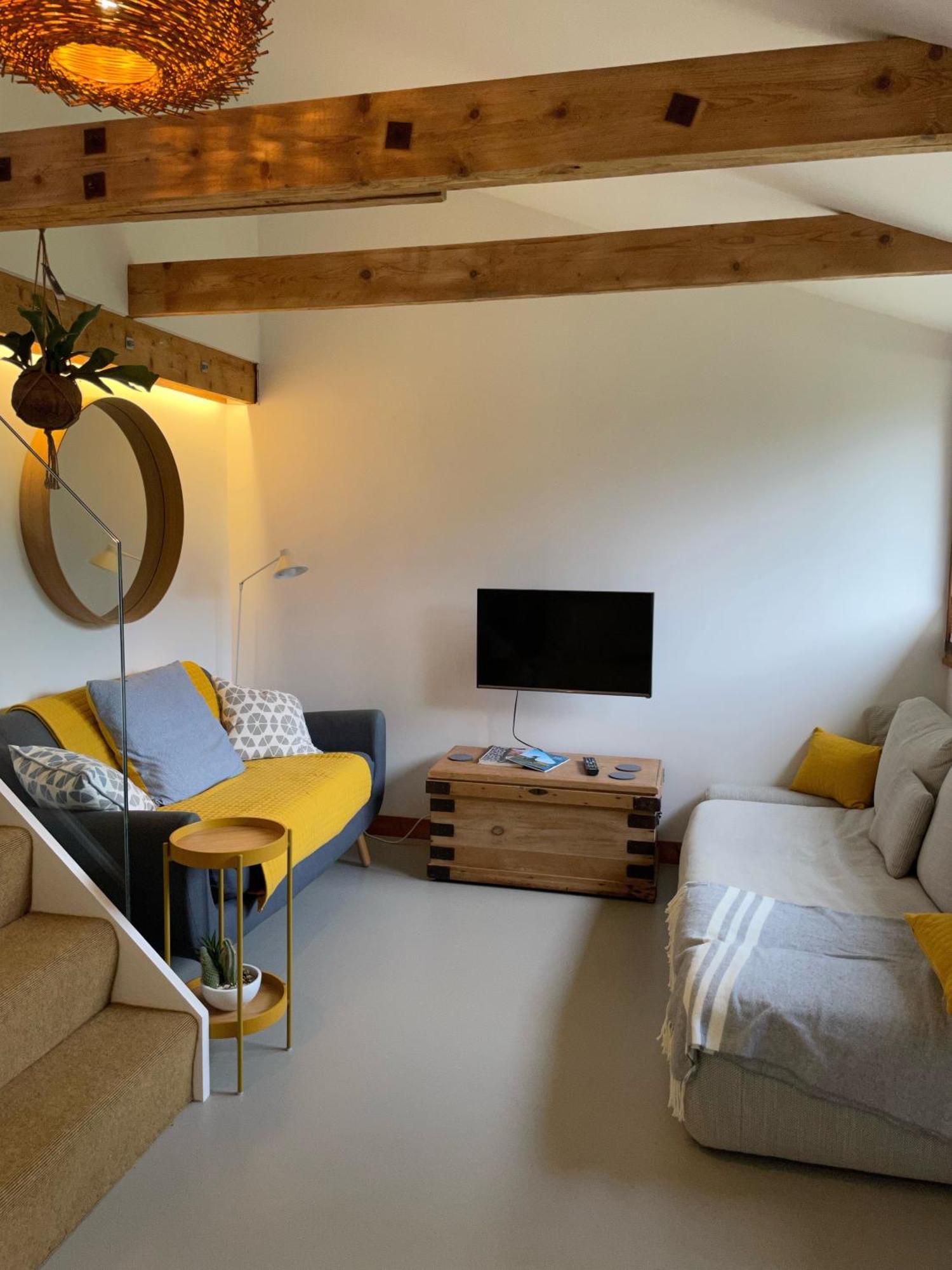 Unique & Rural Child Friendly Annexe With Large Gardens, Games & Tennis Court - Chichester Holiday Properties Экстерьер фото