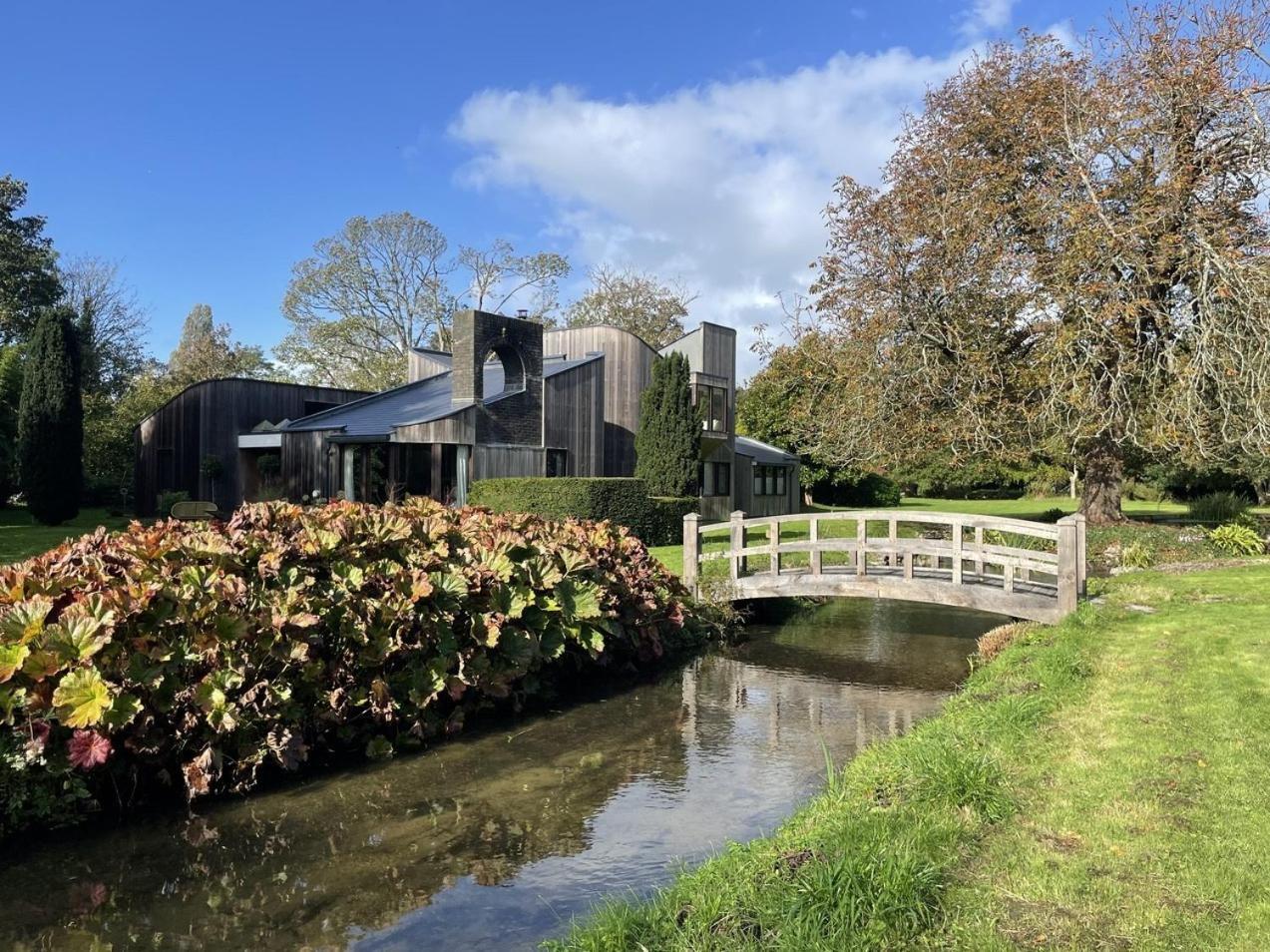 Unique & Rural Child Friendly Annexe With Large Gardens, Games & Tennis Court - Chichester Holiday Properties Экстерьер фото