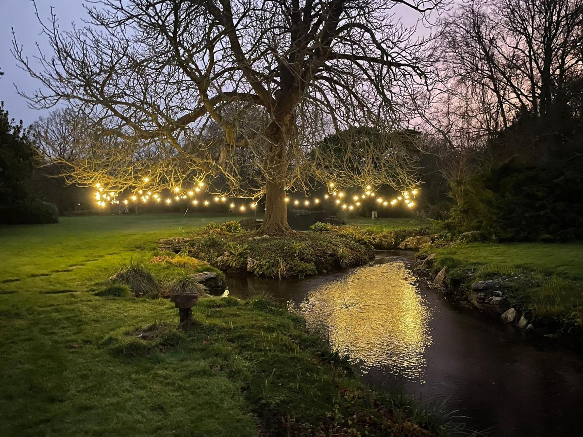 Unique & Rural Child Friendly Annexe With Large Gardens, Games & Tennis Court - Chichester Holiday Properties Экстерьер фото