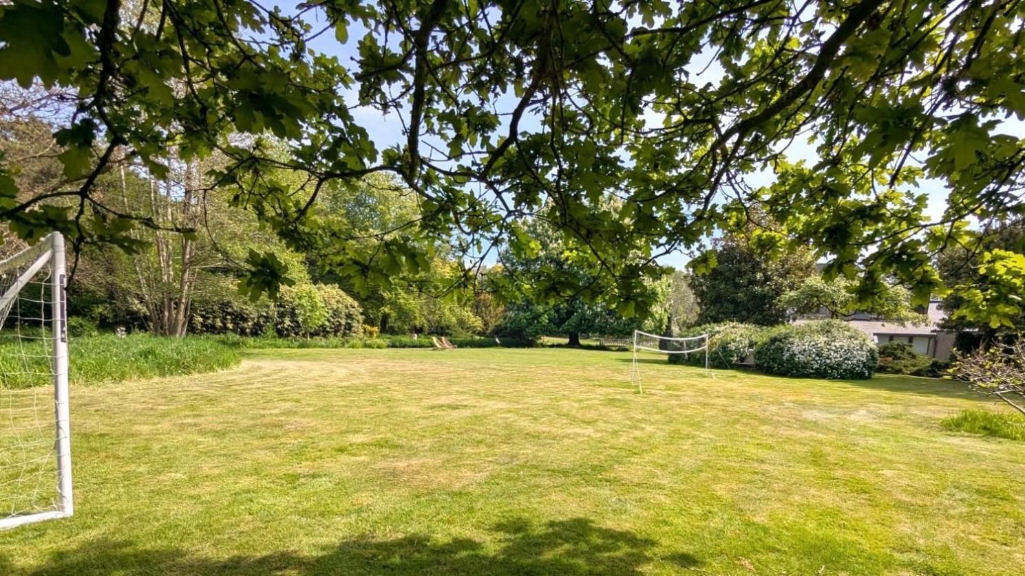 Unique & Rural Child Friendly Annexe With Large Gardens, Games & Tennis Court - Chichester Holiday Properties Экстерьер фото